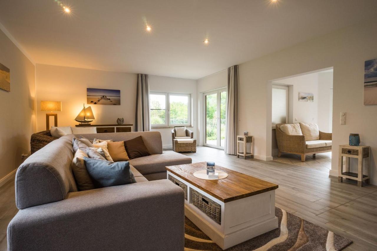 Ferienhaus Jule Pudagla エクステリア 写真