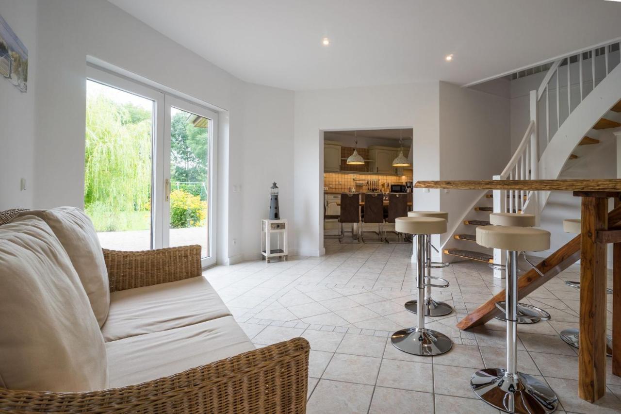 Ferienhaus Jule Pudagla エクステリア 写真